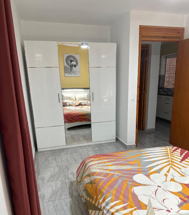 Residence Lacolombe Petit-Canal Bagian luar foto